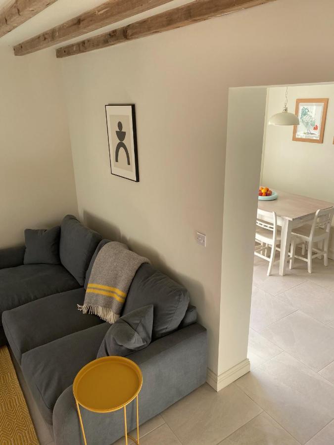 Grooms Cottage By Sheriff Hutton Castle Near York Экстерьер фото
